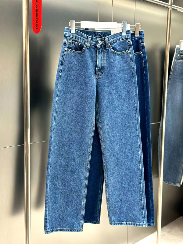 Stylish Loose-Fit Jeans, Comfortable and Versatile to Showcase Your Unique Charm