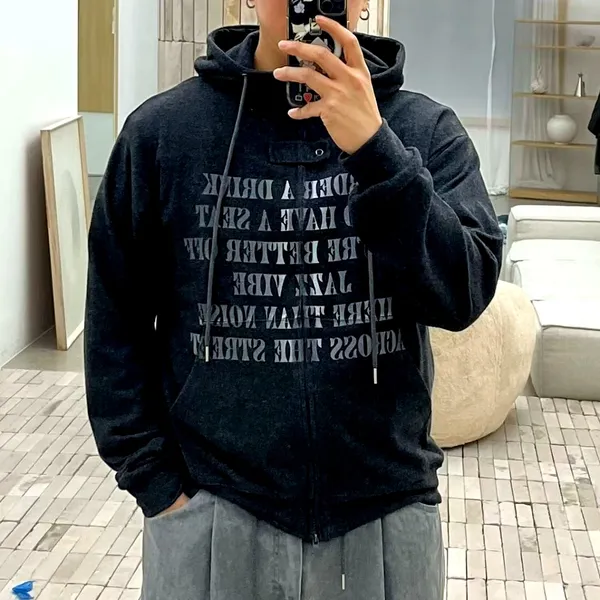 Stylish Men's Hooded Sweatshirt for a Comfortable Casual Look