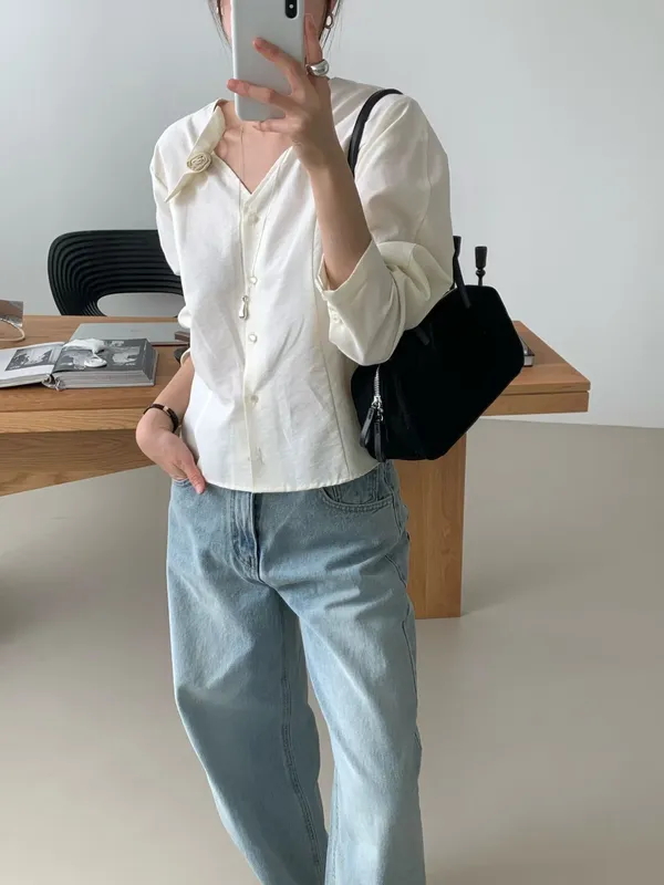Elegant and Simple Women's Shirt, Comfortable and Breathable, Perfect with Jeans