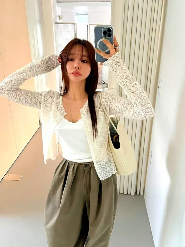 Lightweight and Breathable Women's Cardigan Top - Fashionable and Versatile