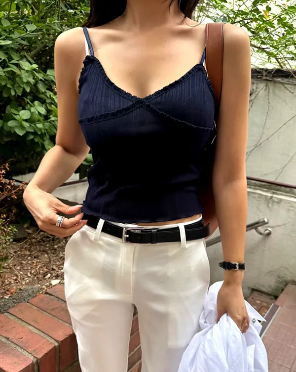 Stylish and Minimalist Cami Top with Elegant Slim Fit Design