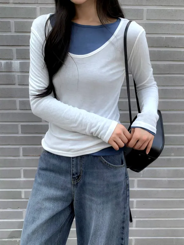 Stylish and Minimalist Women's Top, Comfortable and Breathable, Perfect with Jeans