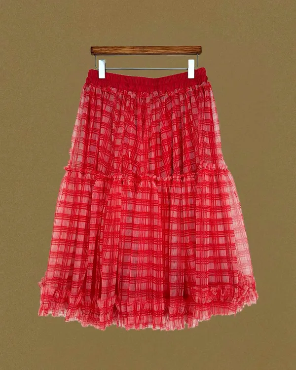 Fashionable Red Plaid Skirt, Lightweight and Breathable, Perfect Summer Match