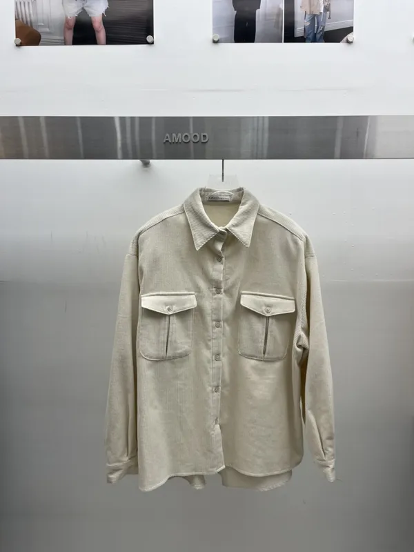 Minimalist Long Sleeve Shirt - Comfortable and Breathable for Spring and Autumn Wear