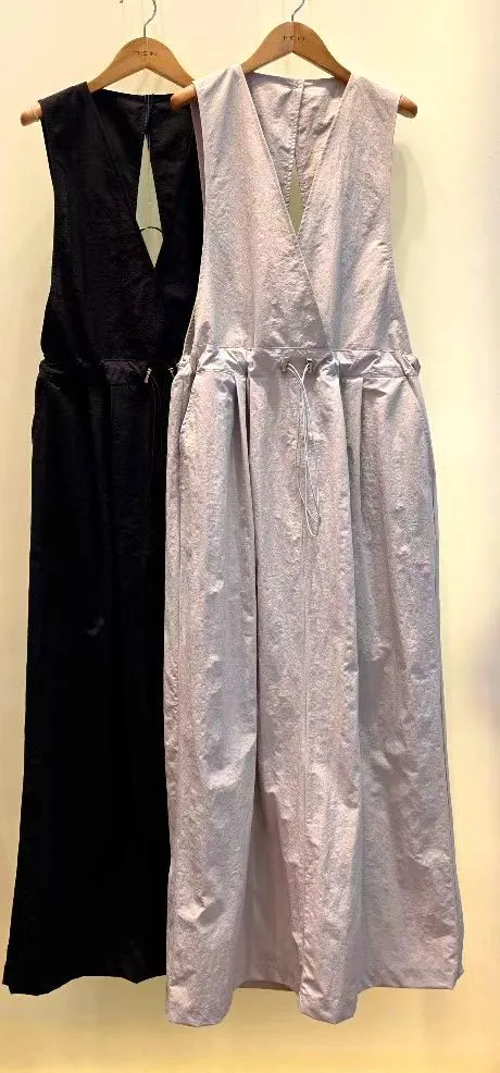Stylish Women's Jumpsuit, Effortlessly Showcasing Elegance