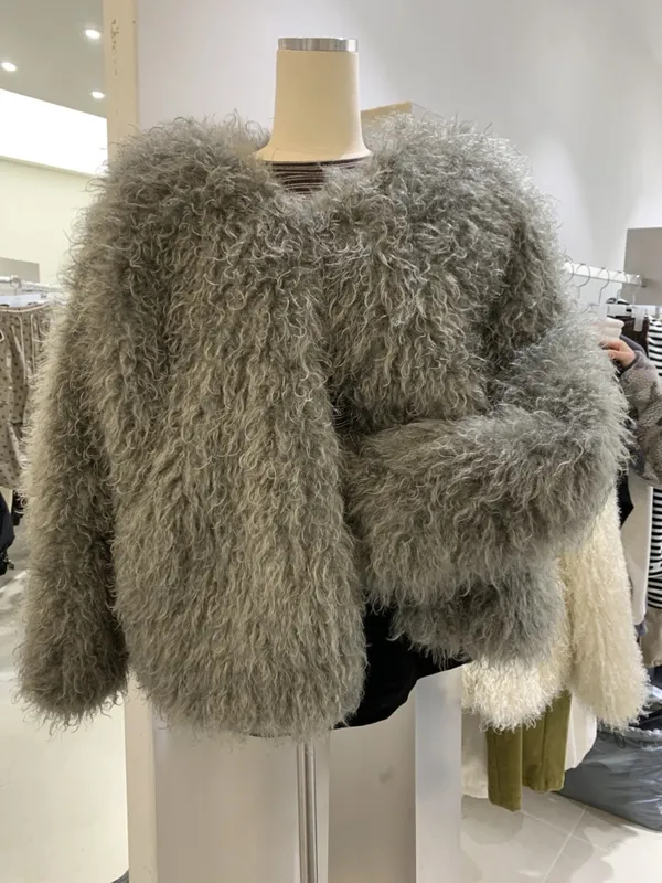Stylish Plush Coat - Warm and Comfortable
