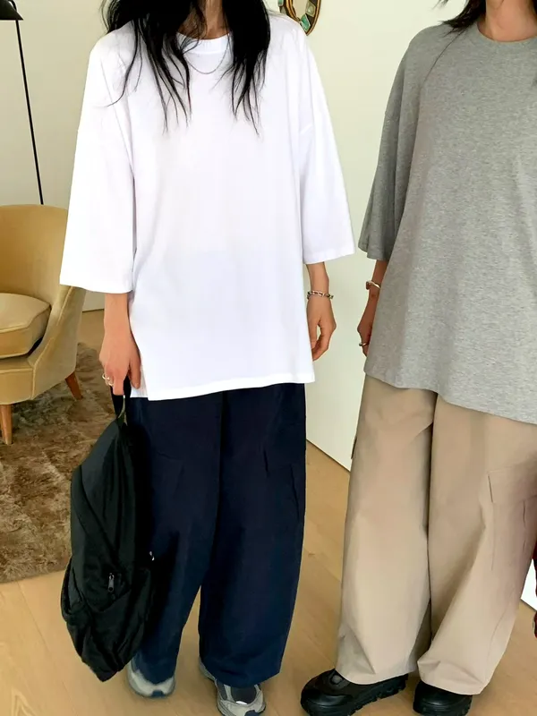 Stylish and Comfortable Women's T-Shirt, Perfect for Any Outfit
