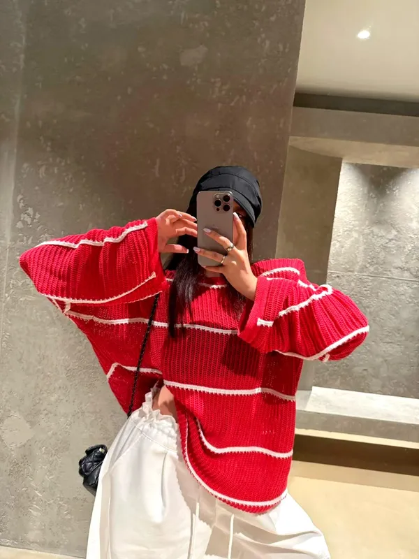 Stylish Striped Sweater - Comfortable Casual Style