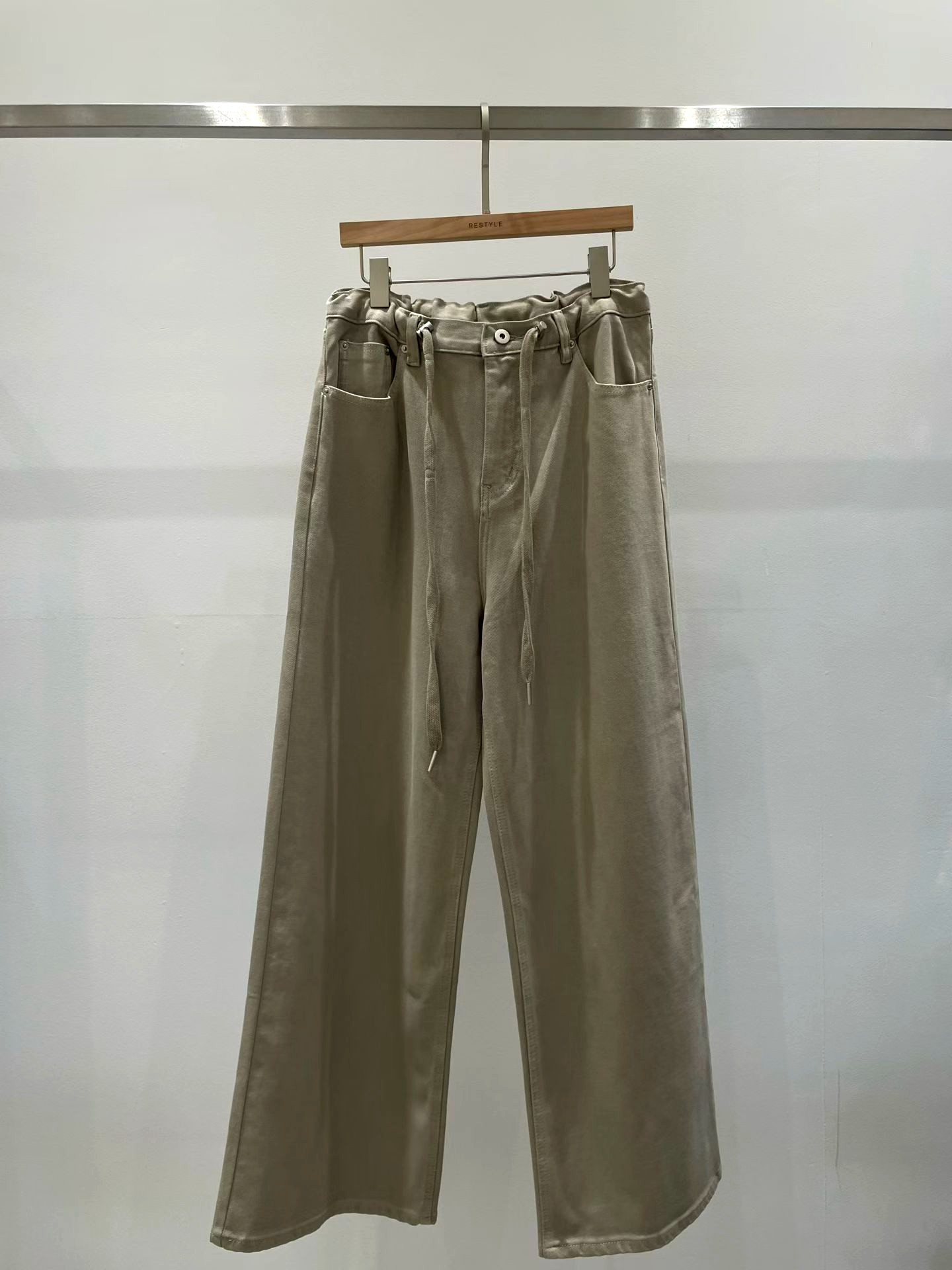 패셔너블한 루즈핏 여성 바지 - 편안하고 다재다능한
