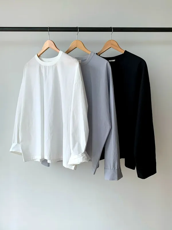 Minimalist Women's T-Shirt - Comfortable and Versatile