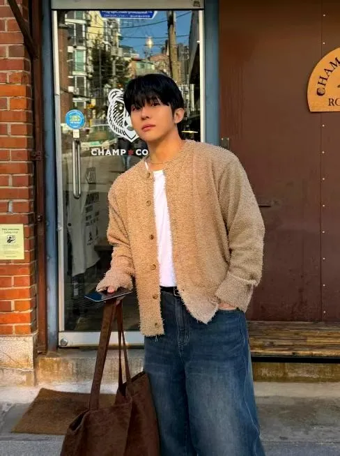 แจ็คเก็ตการ์ดิแกนขนฟูสำหรับผู้ชายที่มีสไตล์และสะดวกสบาย