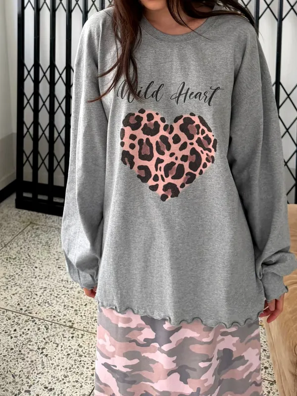 Stylish Leopard Print Women's Top - Comfortable Casual Wear