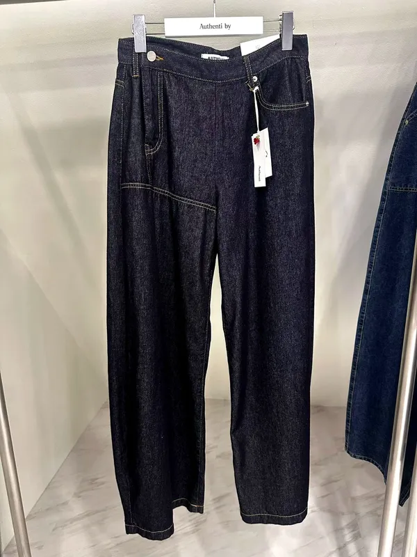 Fashionable High-Waisted Denim Jeans for Women, Comfortable and Versatile