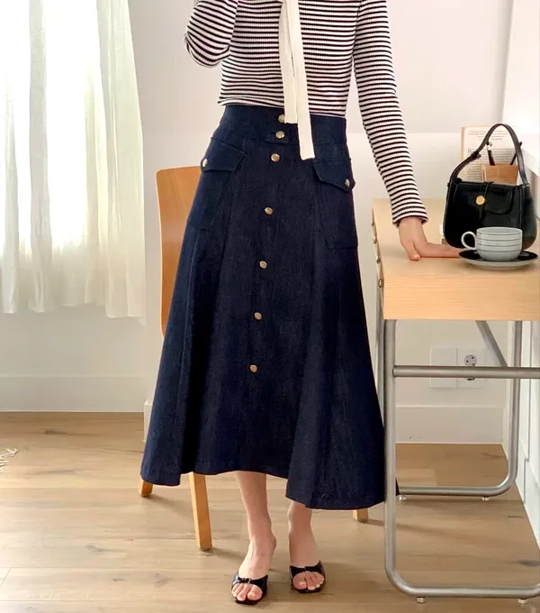 Stylish High-Waisted Denim Skirt for Elegant Flair