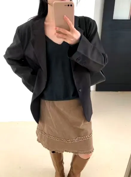 Stylish Women's Blazer Coat, Elegant and Versatile for Any Occasion