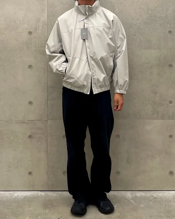 Stylish and Lightweight Men's Top, Perfect for Spring and Autumn