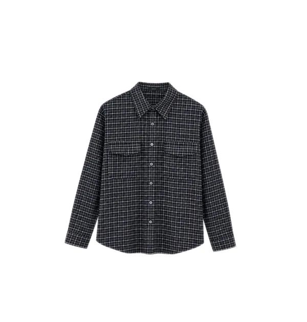Classic Plaid Shirt - Fashionable and Versatile