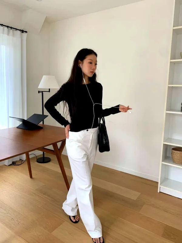 Quần casual trắng đơn giản và thời trang, thoải mái và dễ phối