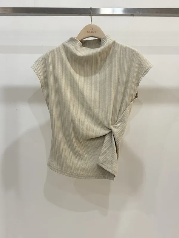 Minimalist Striped Short Sleeve Top, Comfortable and Breathable