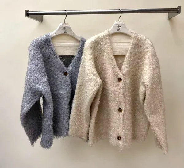 Soft and Comfortable Women's Sweater, Fashionable Versatile Cardigan