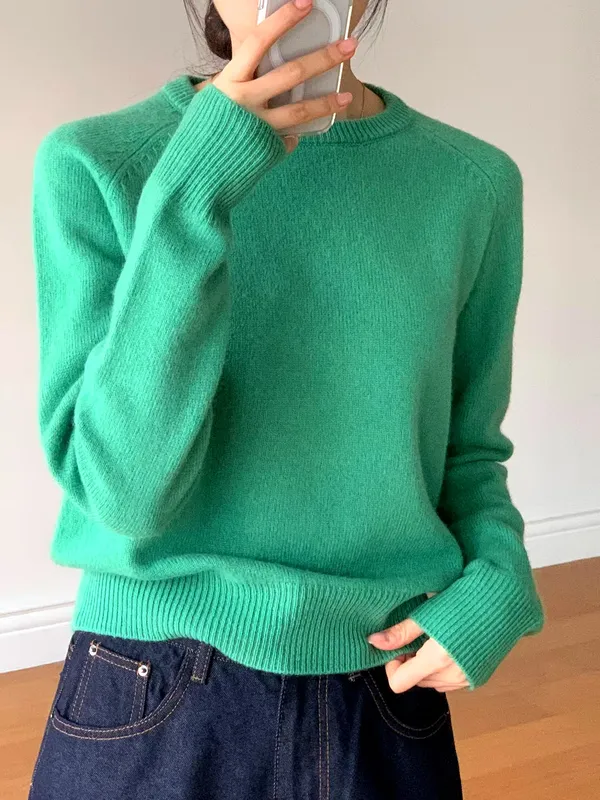 清新綠色女裝毛衣，舒適百搭