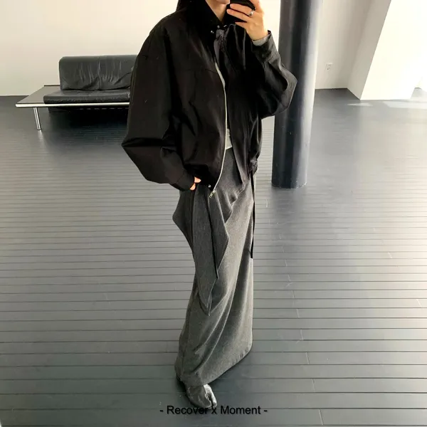 Stylish and Minimalist Women's Jacket, Lightweight and Comfortable, Perfect Match