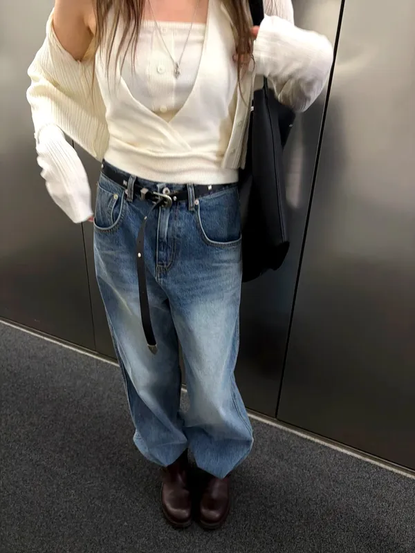 时尚女装套装，舒适百搭，适合日常穿搭