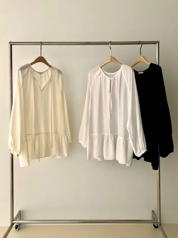 Elegant Women's Top, Lightweight and Breathable, Perfect for Pairing