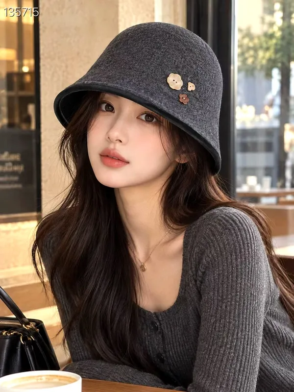 Stylish Women's Woolen Hat, Elegant and Warm