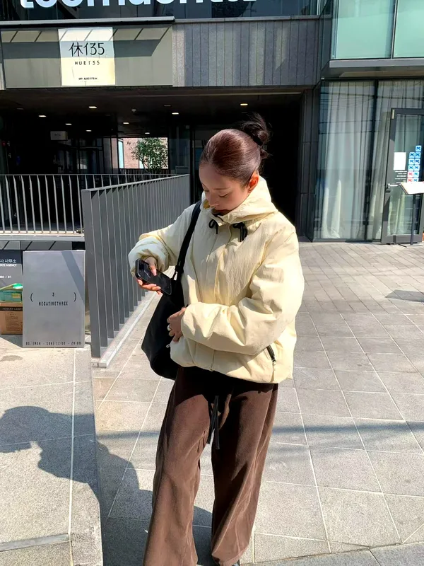 Stylish Women's Cotton Jacket - Warm, Comfortable, and Lightweight