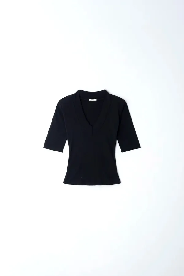 Fashionable and Comfortable Women's Knitted Sweater - Perfect Match for Any Bottoms