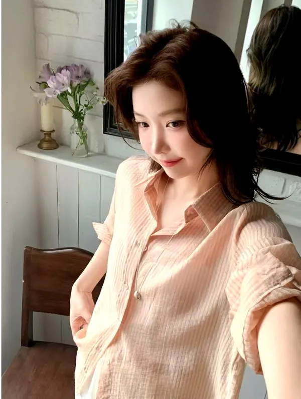 Fresh Striped Women's Top, Comfortable and Breathable, Perfect for Spring and Summer
