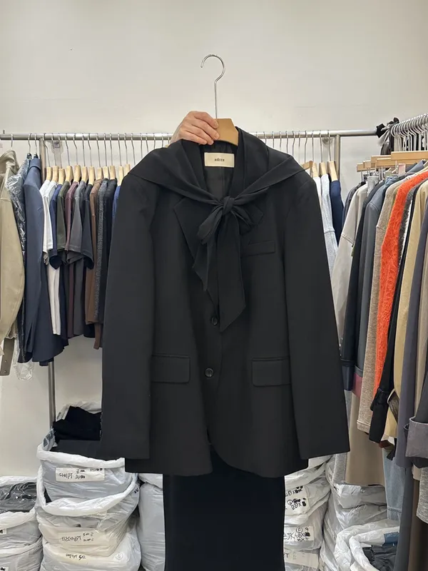 Elegant Black Women's Suit Jacket with Detachable Tie