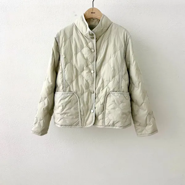 Jaket Wanita Bergaya Minimalis, Selesa dan Hangat