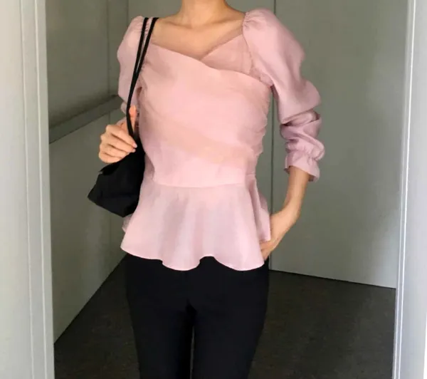 Elegant Women's Top with Lightweight Breathable Design