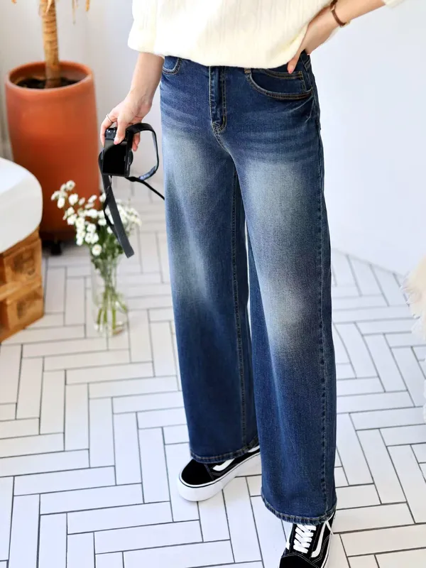 Stylish Loose-Fit Jeans, Comfortable and Versatile to Showcase Your Unique Charm