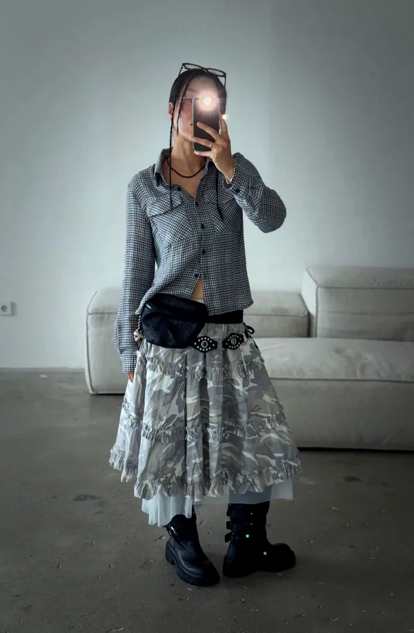 Stylish Plaid Women's Top, Effortlessly Matches Various Styles