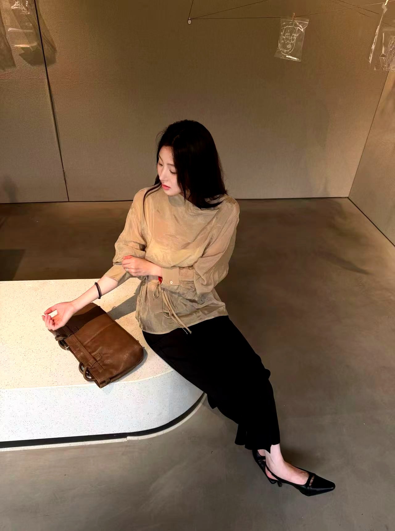 가벼운 통기성 여성 셔츠 - 우아하고 패셔너블