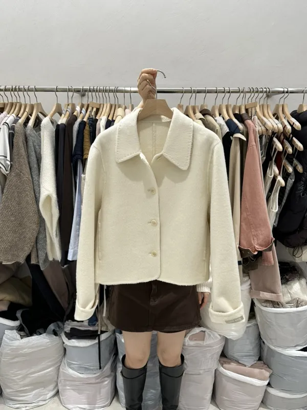 Stylish Versatile Wool Coat, Elegant and Comfortable