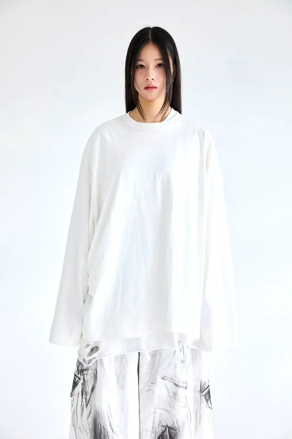 Stylish and Minimalist Men's Long Sleeve T-Shirt, Comfortable and Versatile