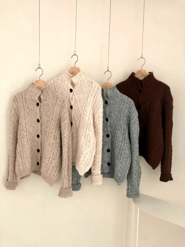 Stylish Knitted Sweater, Comfortable and Warm, Perfect for Autumn and Winter Outfits