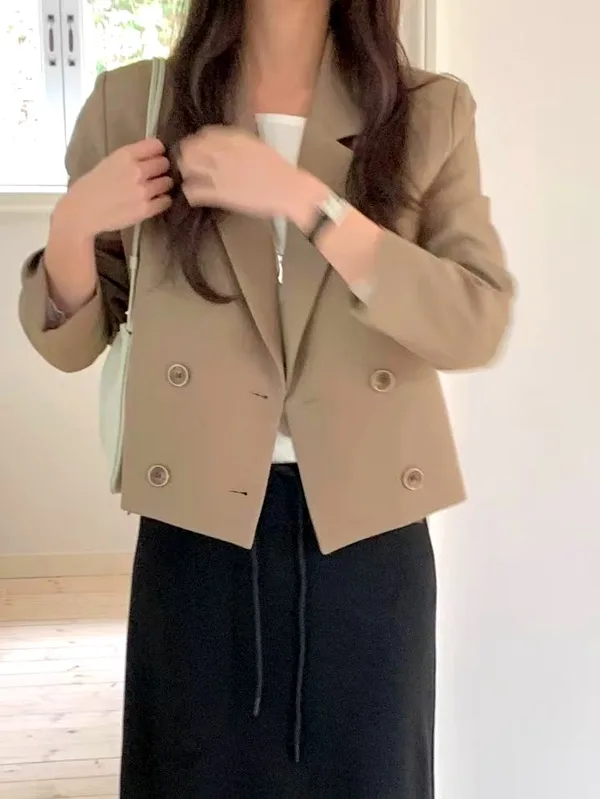 Stylish Minimalist Double-Breasted Women's Coat