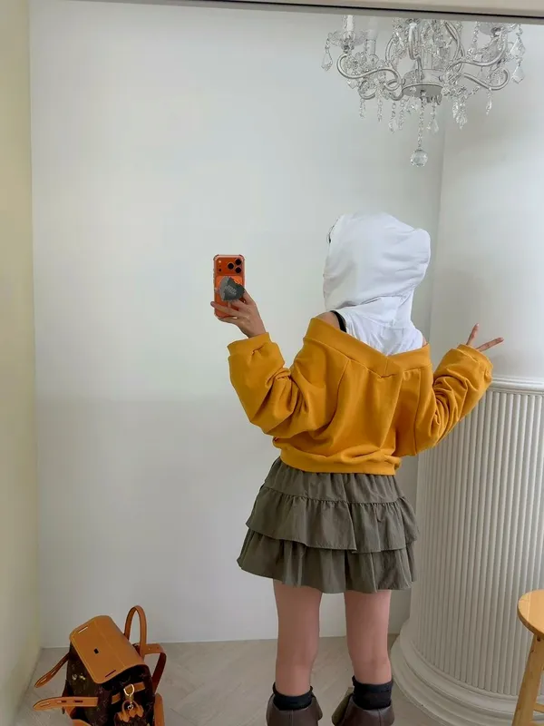 時尚百搭女裝裙子，輕盈層疊設計