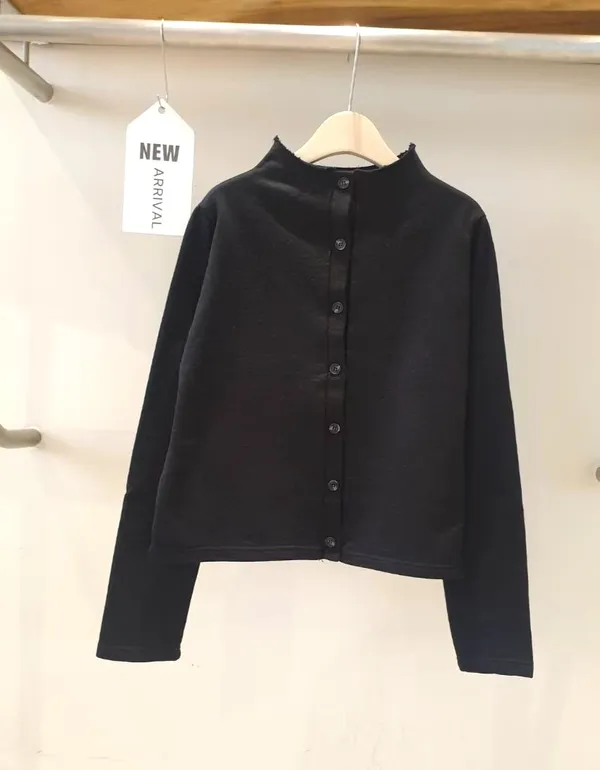 Fashionable Women's Cardigan, Comfortable and Versatile for Spring and Autumn Wear