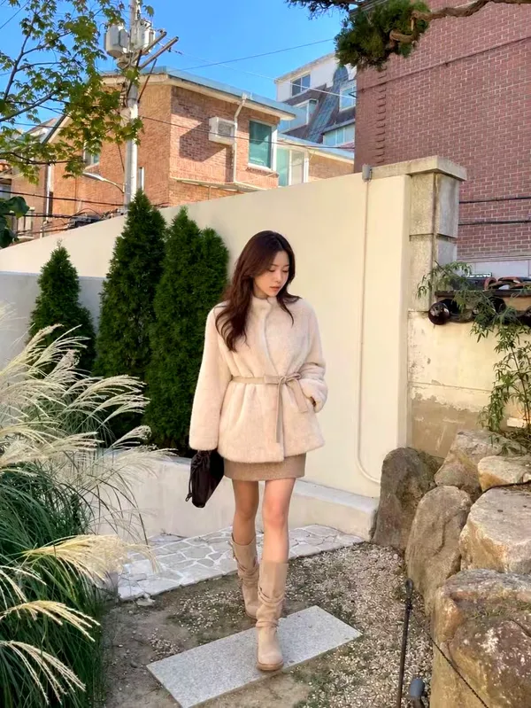 Stylish Women's Coat, Elegant and Warm, Perfect for Any Outfit