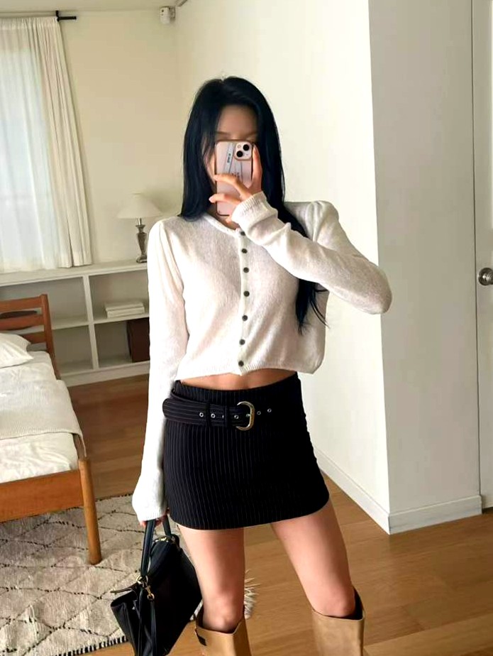 스타일리시하고 다재다능한 여성용 탑, 가볍고 편안하게 몸매를 완벽하게 드러내다