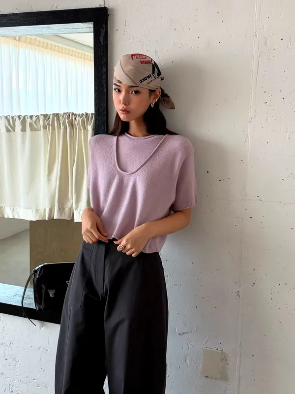 柔らかく快適なピンクの女性用トップス、カジュアルパンツとの完璧な組み合わせ