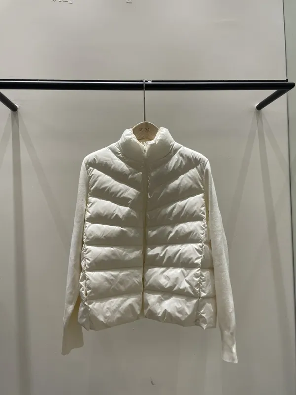 Fashionable Minimalist Women's Down Jacket, Warm and Comfortable
