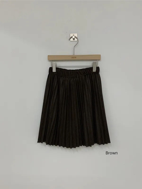 Elegant Pleated Brown Midi Skirt - Light and Comfortable