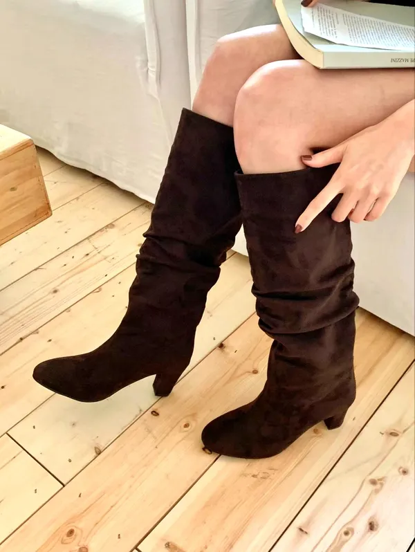 Stylish Women's High Heeled Boots - Elegant and Comfortable, Perfect Match